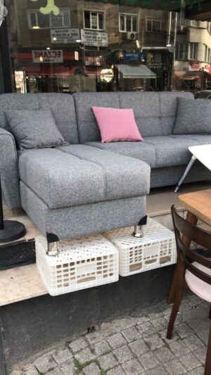 Küçük köşe koltuk takımı